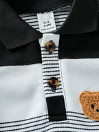 Conjunto Infantil Masculino Casual de Verão – Camiseta Listrada com Estampa de Urso e Shorts
