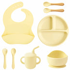 Kit Alimentação Infantil em Silicone – Prato com Ventosa, Copo com Canudo e Talheres Dobráveis para Bebês