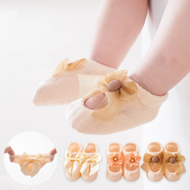 3 pares/conjunto Meias de Algodão para Bebê Meias Antideslizantes para Crianças e Bebês Meias de Chão com Desenhos Animados para Recém-nascidos Meias com Laço e Renda para Meninas.