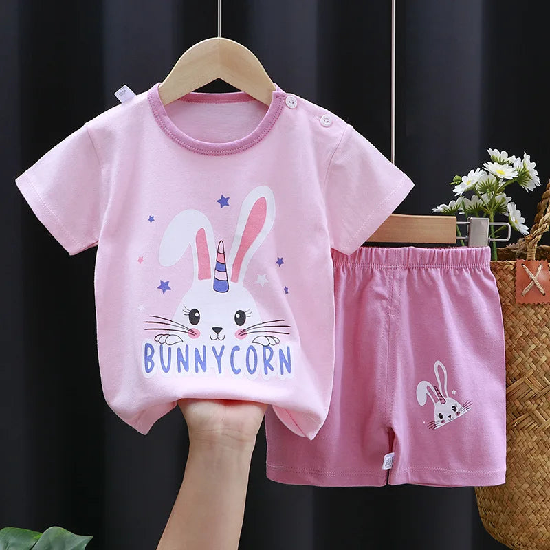 Conjunto  para Bebê Menina Camiseta de Manga Curta e Shorts. Roupas Infantis Idades 0-4 Anos.