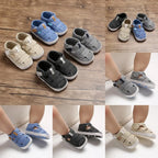 Tênis de Bebê Menino e Menina Recém-Nascido Moda Tênis de Lona Solas Macias Primeiros Sapatos para Andar Sandálias Respiráveis Sapatos Populares de Praia de Verão.