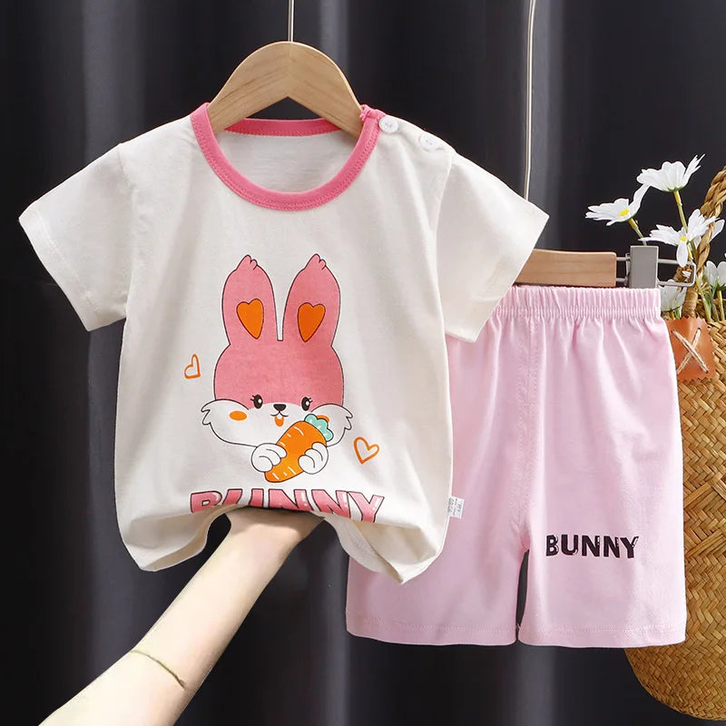 Conjunto  para Bebê Menina Camiseta de Manga Curta e Shorts. Roupas Infantis Idades 0-4 Anos.