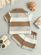 Conjunto Infantil Masculino Casual de Verão – Camiseta Listrada com Estampa de Urso e Shorts