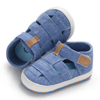 Tênis de Bebê Menino e Menina Recém-Nascido Moda Tênis de Lona Solas Macias Primeiros Sapatos para Andar Sandálias Respiráveis Sapatos Populares de Praia de Verão.