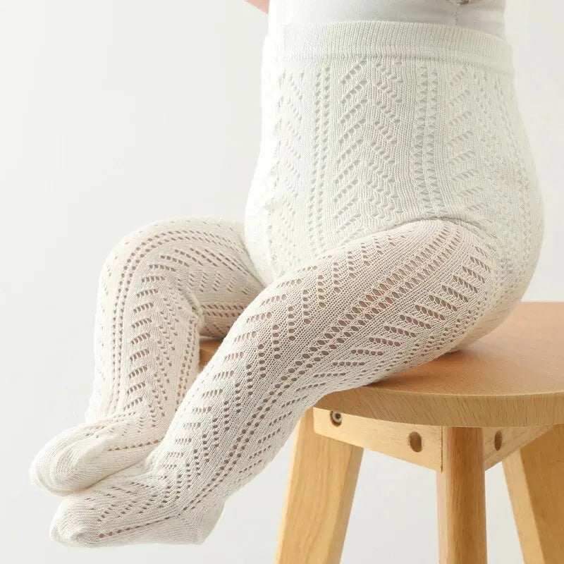 Meias-calças de verão para meninas, com tule vazado, estilo Espanha, para crianças, roupas de rede, meia-calça fina para bebês.