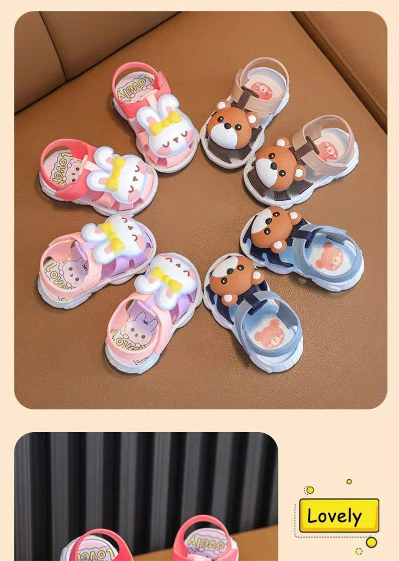 Sandálias para bebês e crianças de alta qualidade, confortáveis e respiráveis, simples, versáteis, fofas, com desenho de desenho animado para meninos e meninas.