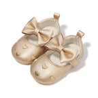 Meckior Sapatos de Bebê Clássicos com Laço Fofo em Forma de Coração. Solado Antiderrapante. Sapatos para Bebês e Meninas de 0-18 meses