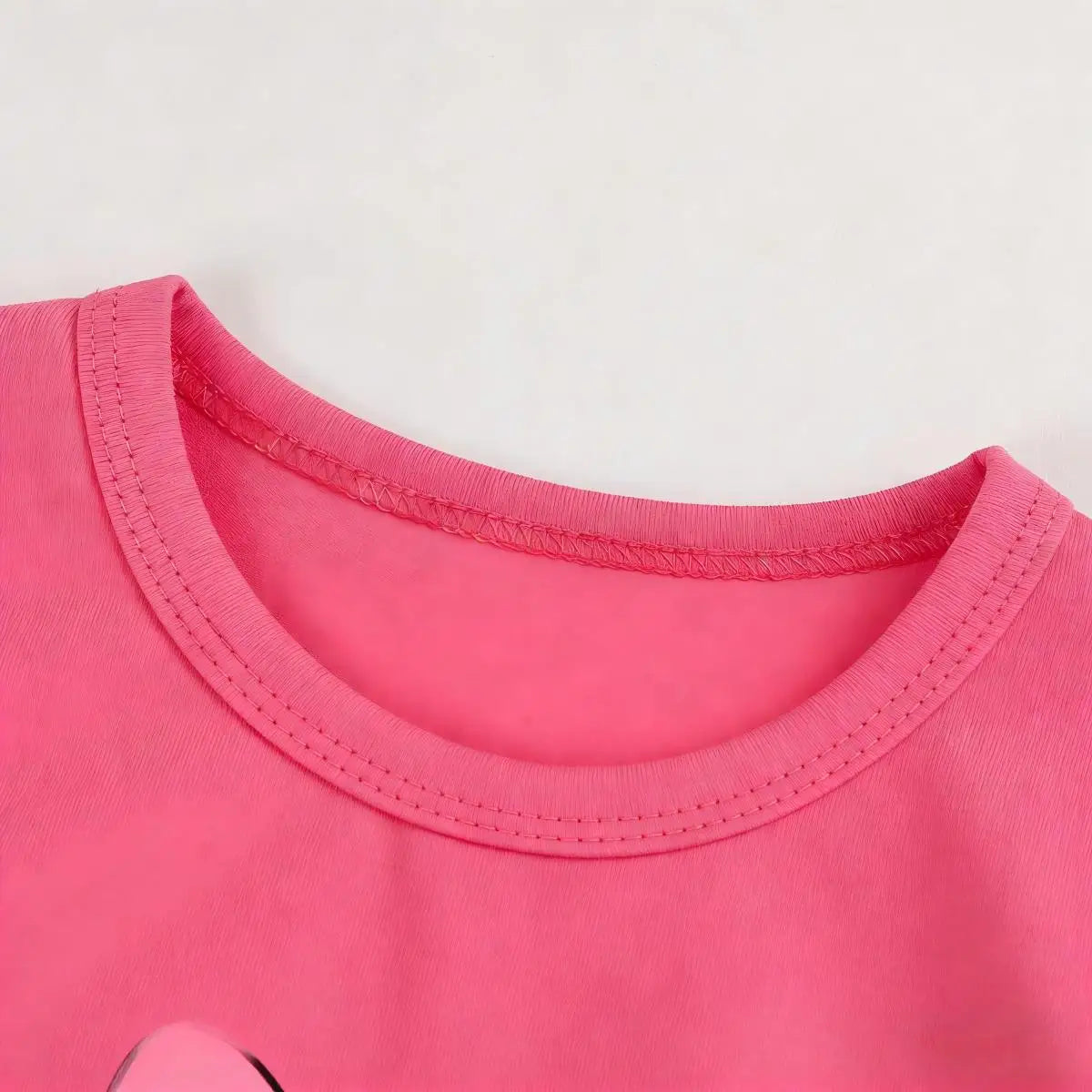 Conjunto  para Bebê Menina Camiseta de Manga Curta e Shorts. Roupas Infantis Idades 0-4 Anos.