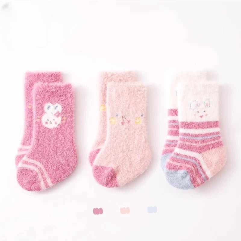 3 Pares de Meias de Inverno Grossas para Bebê, Meias de Tubo Médio de Coelho e Urso de Pelúcia, Quentes para Recém-Nascido, Menino e Menina.