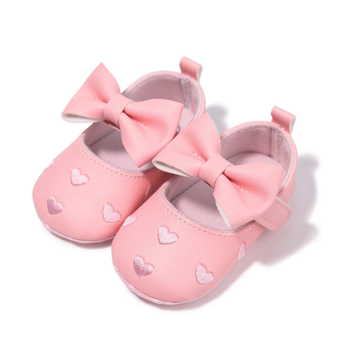 Sapato Infantil Feminino para Bebê – Modelo Clássico com Laço Fofo de Coração e Solado Antiderrapante